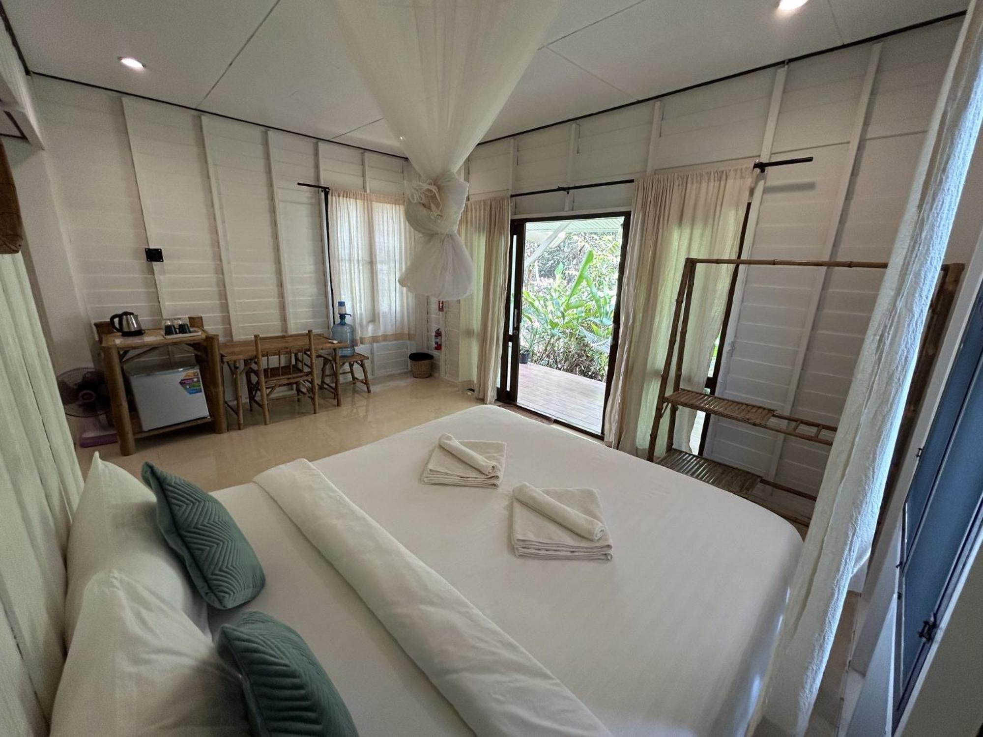 The River Retreat Koh Mak Esterno foto